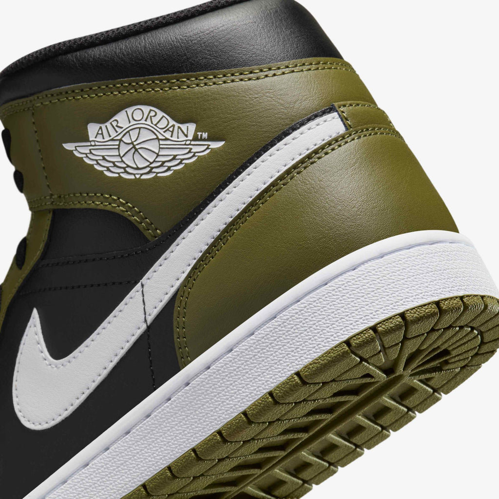 Air Jordan 1 Mid 'Black Medium Olive' DQ8426-092