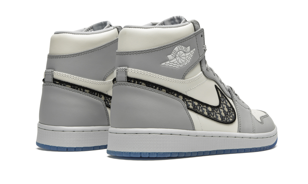 Air Jordan 1 High OG x Dior 'White Wolf Grey' CN8607-002