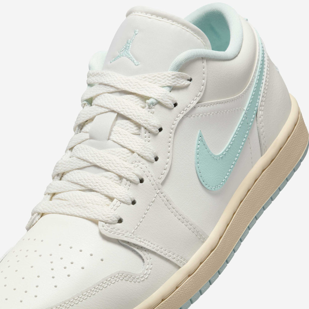 Air Jordan 1 Low 'Sail Igloo' DC0774-134