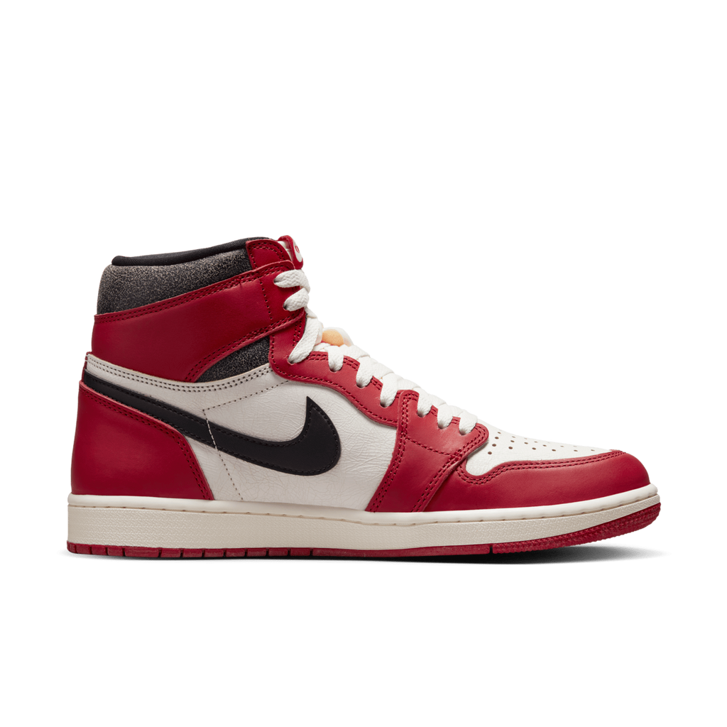 Air Jordan 1 Retro High OG 'Chicago Lost & Found' DZ5485-612