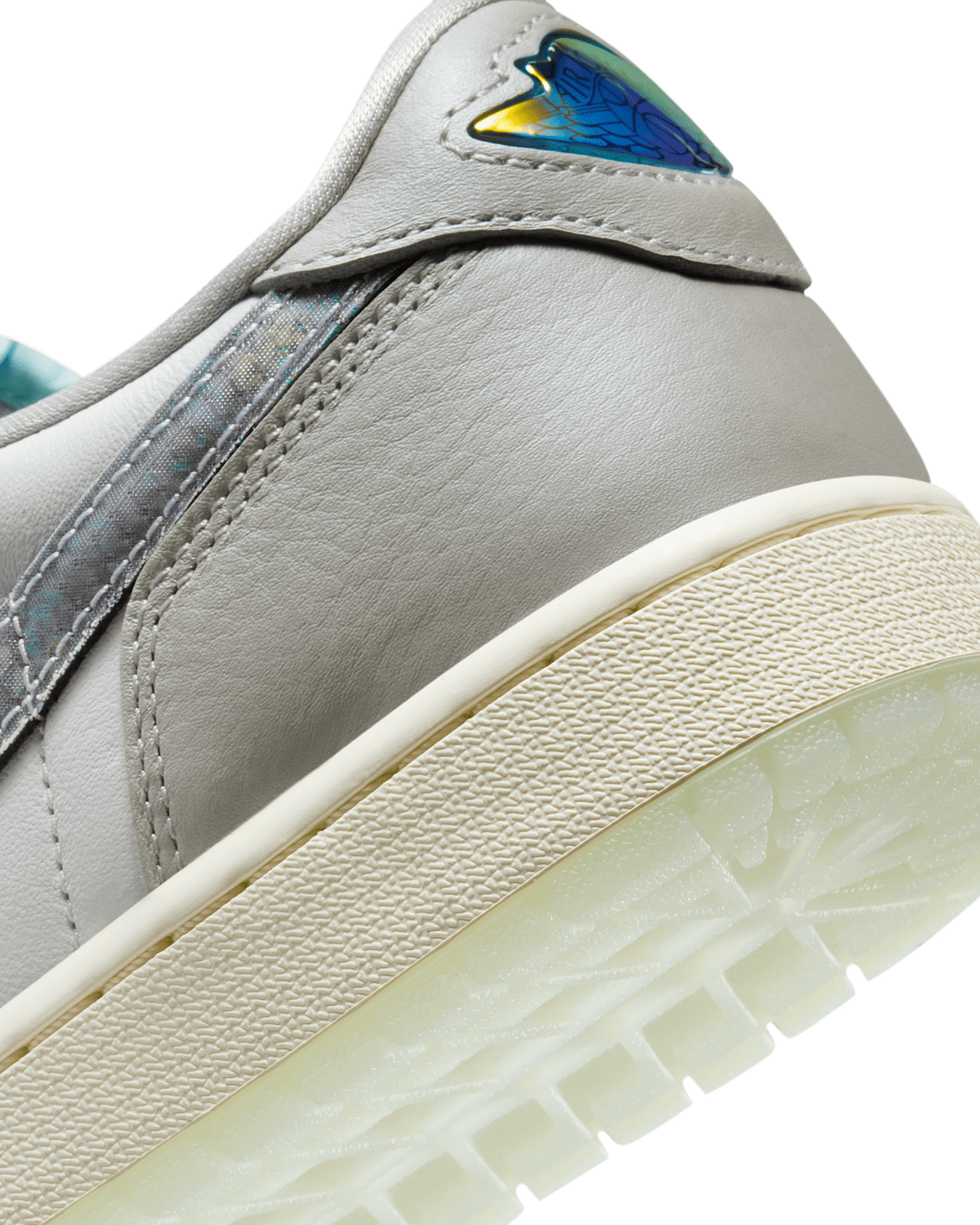 Air Jordan 1 Retro Low OG 'Year of the Snake' HF3144-100