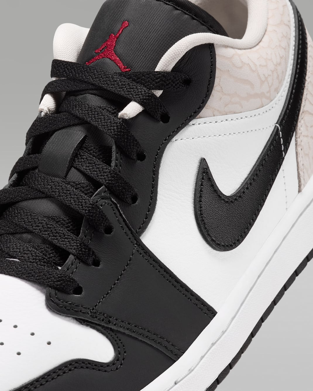 Air Jordan 1 Low SE 'Black White Light Orewood Brown' IQ5490-007