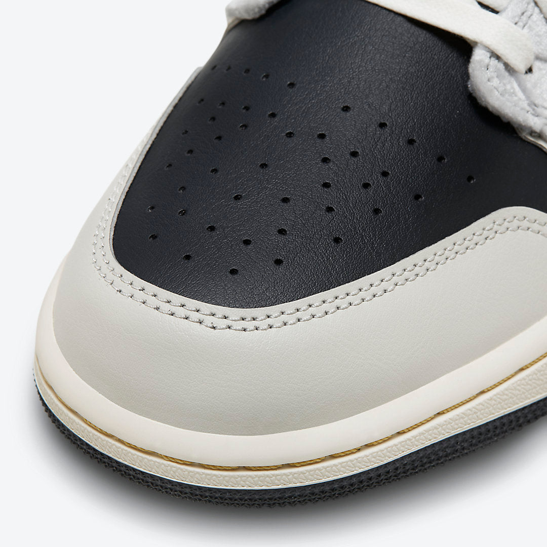 Air Jordan 1 Low SE 'Beaded Swoosh' DV1762-001