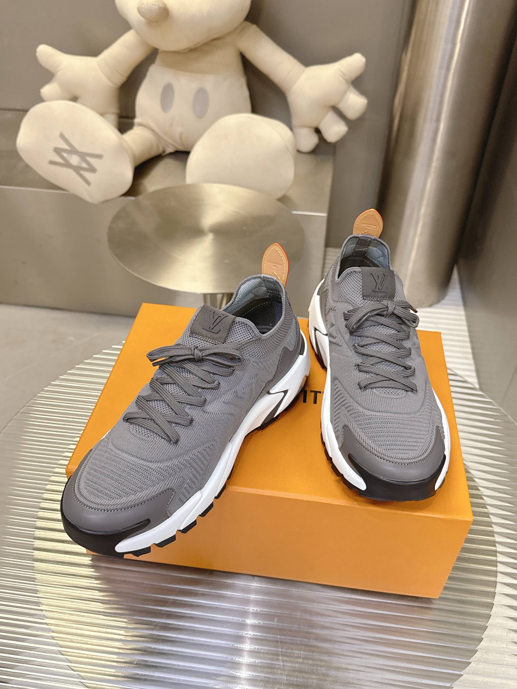 LV Tatic Knit Sneaker