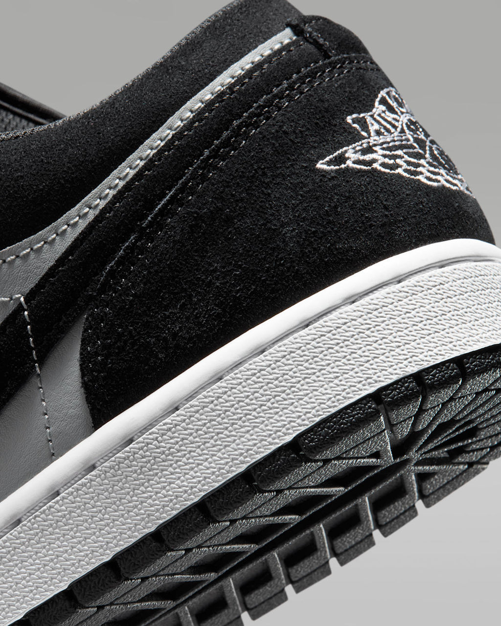 Air Jordan 1 Low  White/Black/Lt Smoke Gray 553558-048