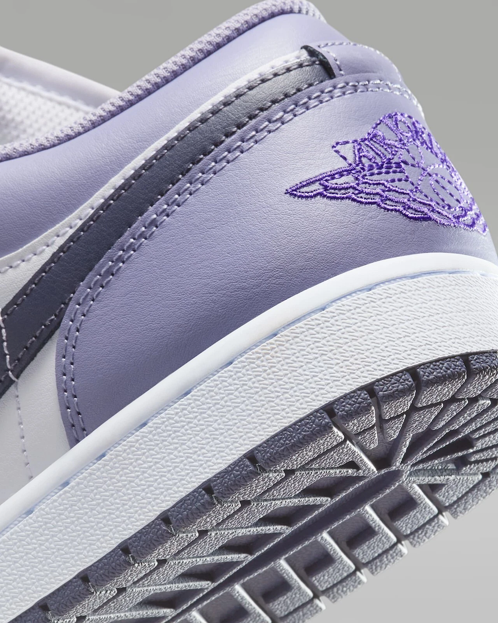 Air Jordan 1 Low 'White Purple' 553558-145