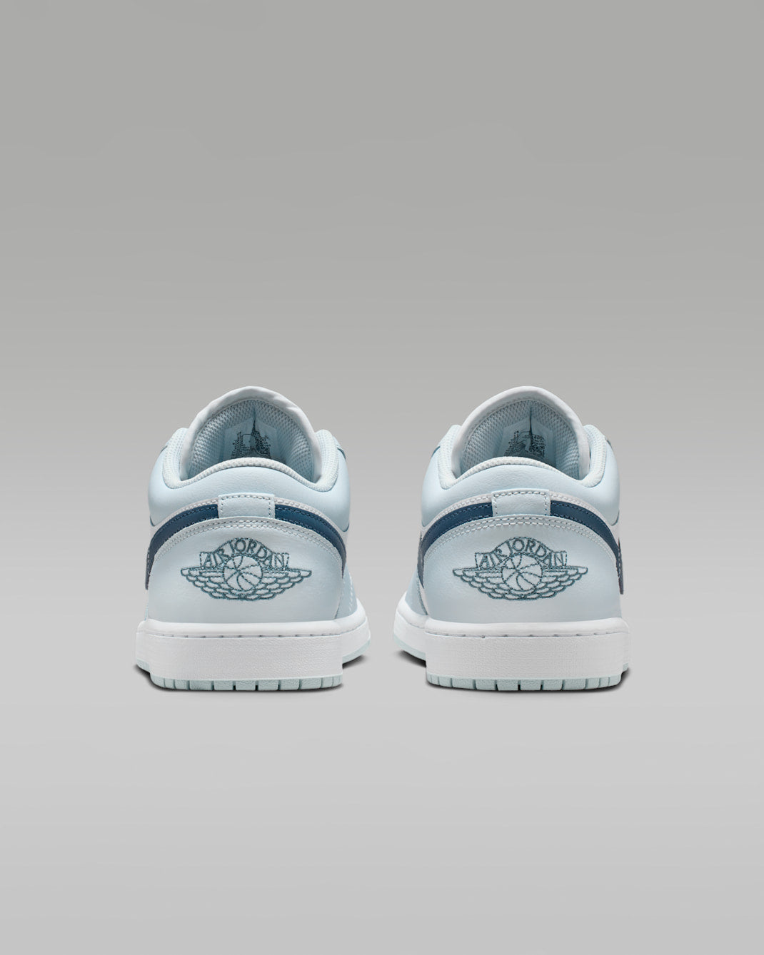 Air Jordan 1 Low Aura/White 553558-400