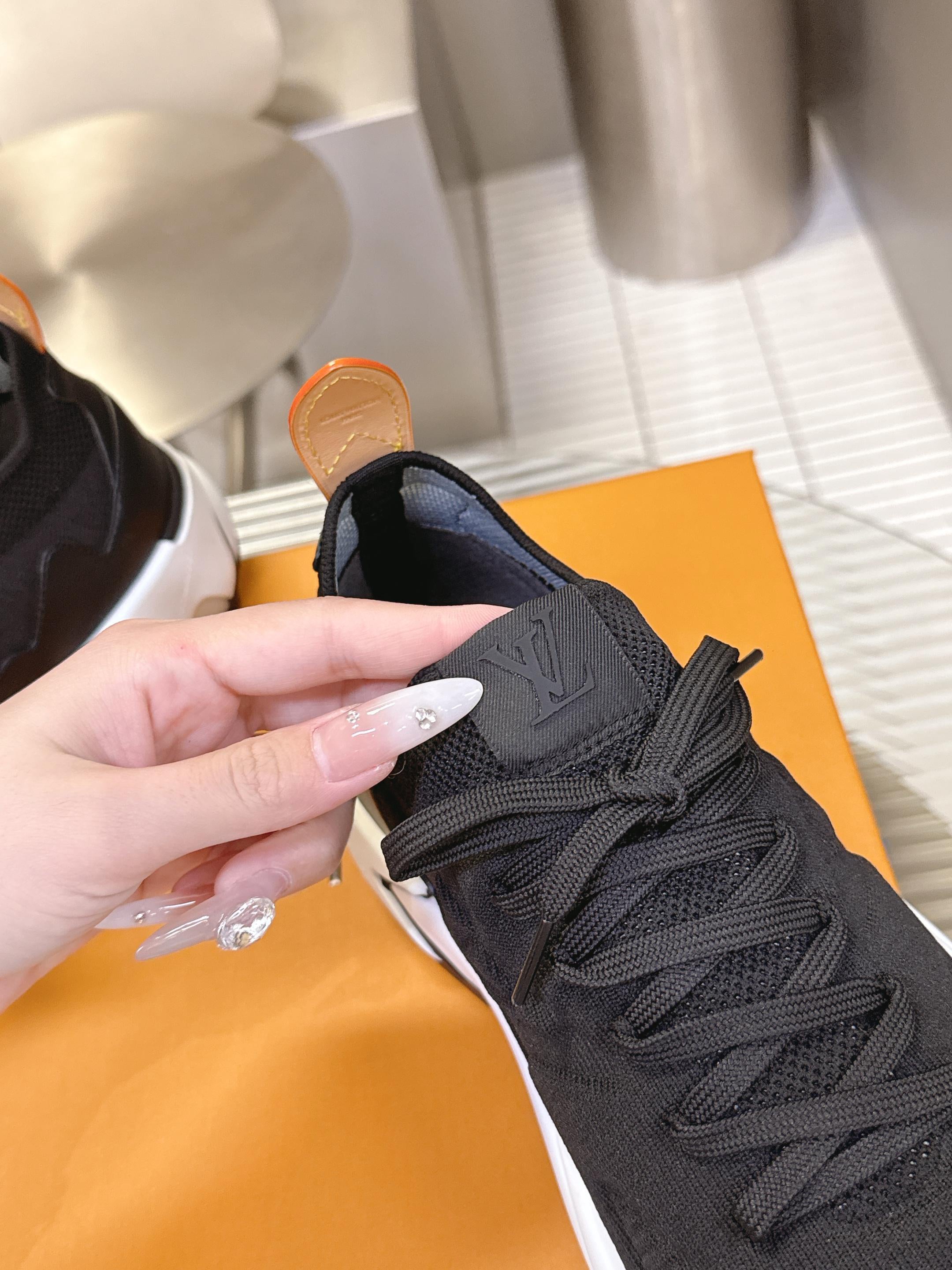 LV Tatic Knit Sneaker