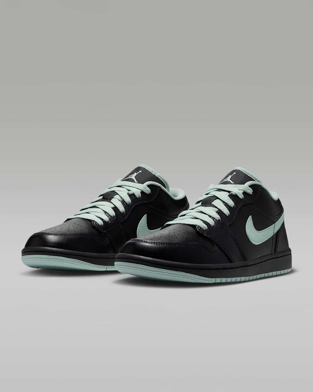 Air Jordan 1 Low 'Black Pistachio Frost' DC0774-008