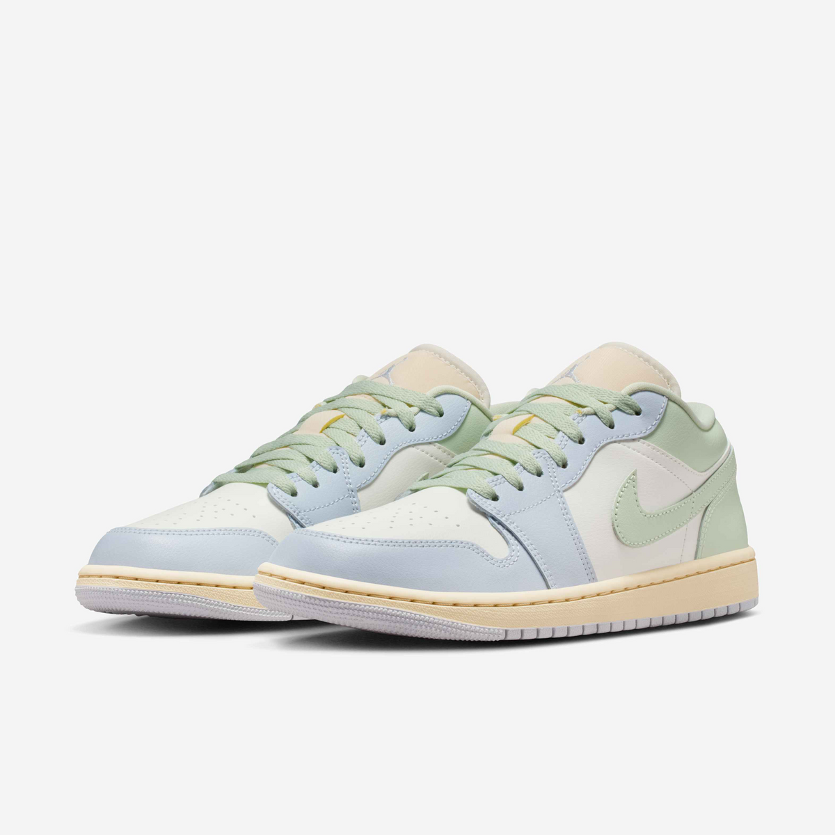Air Jordan 1 Low 'Sail Jade Aura' DC0774-108