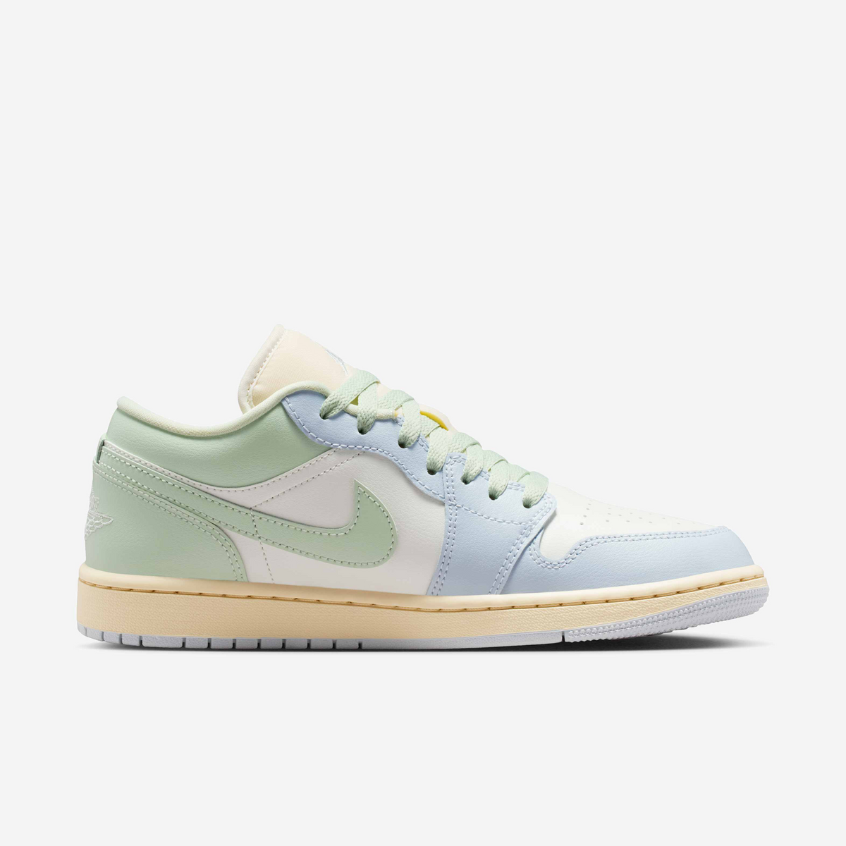 Air Jordan 1 Low 'Sail Jade Aura' DC0774-108