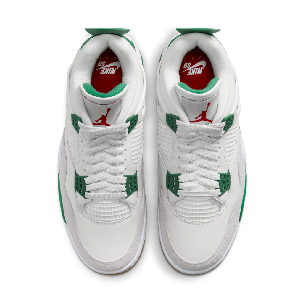 Air Jordan 4 Retro SB 'Pine Green' DR5415-103