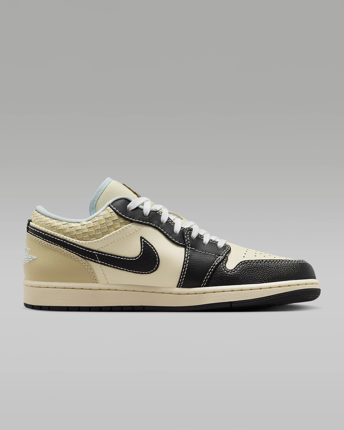 Air Jordan 1 Low SE 'Coconut Milk Black Muslin' HQ3437-101