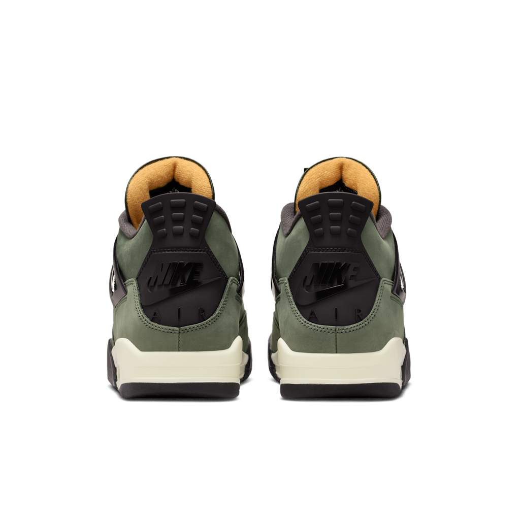 Air Jordan 4 x Undefeated 'Deep Green' IB1519-200