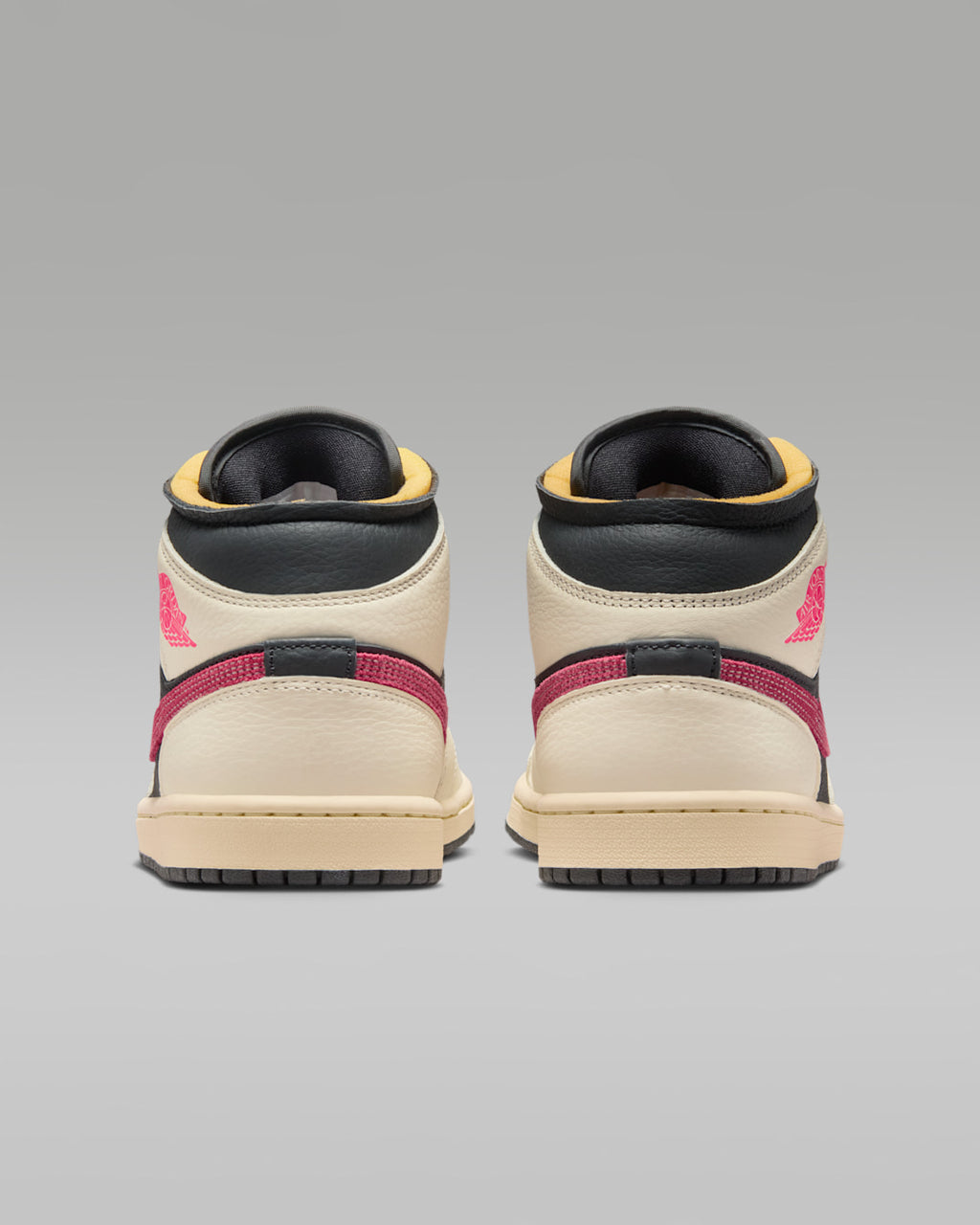 Air Jordan 1 Mid 'Flight Club' IB7007-107