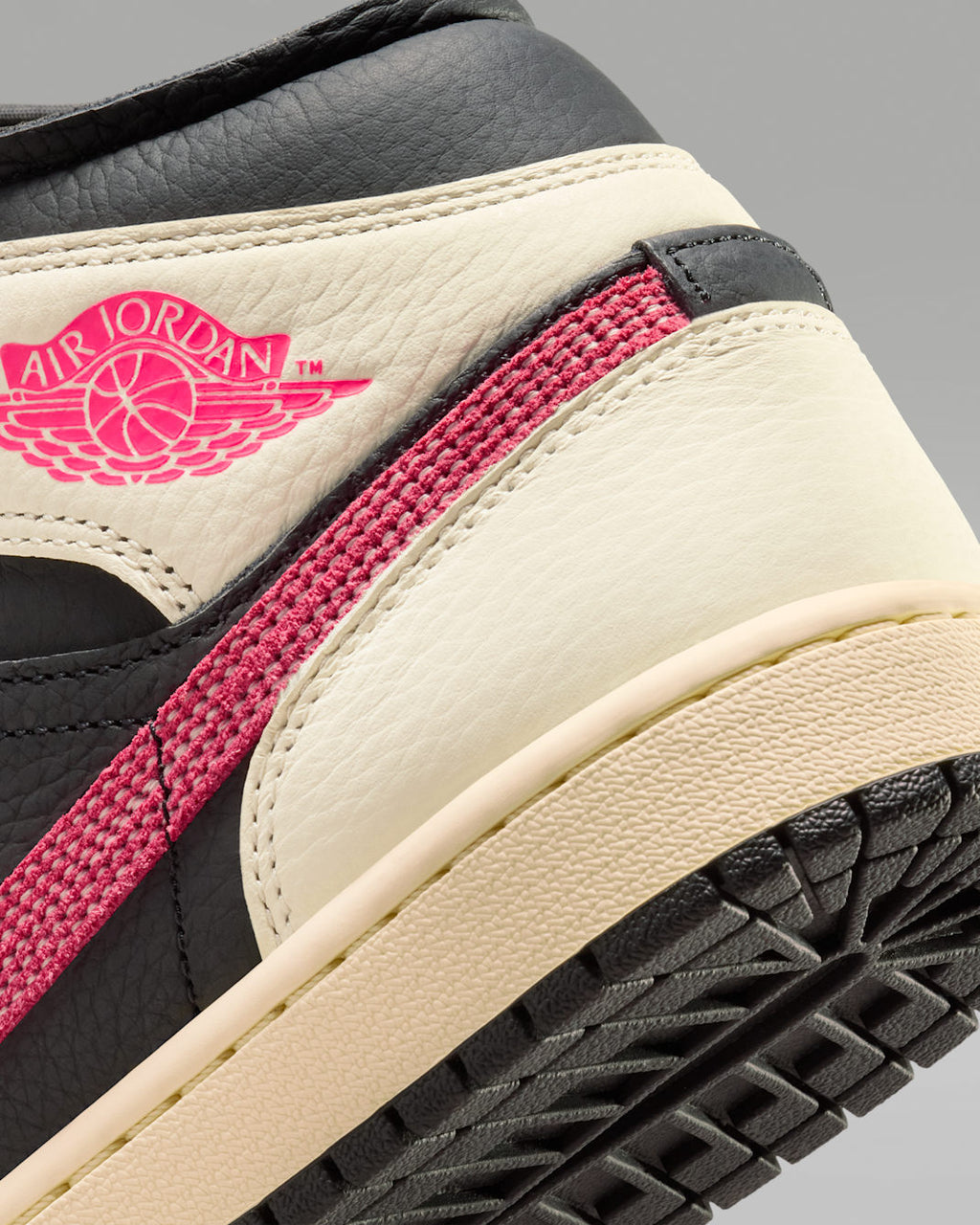 Air Jordan 1 Mid 'Flight Club' IB7007-107