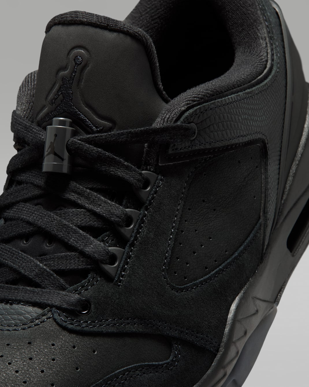 Jordan Sixty Plus Low Black IH2047-002