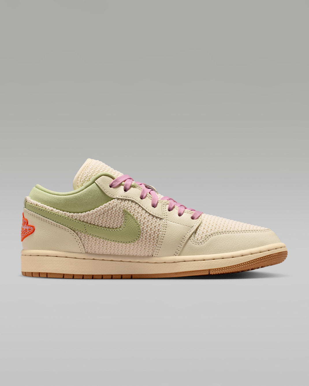Air Jordan 1 Low SE Sail/Olive Aura II0569-100