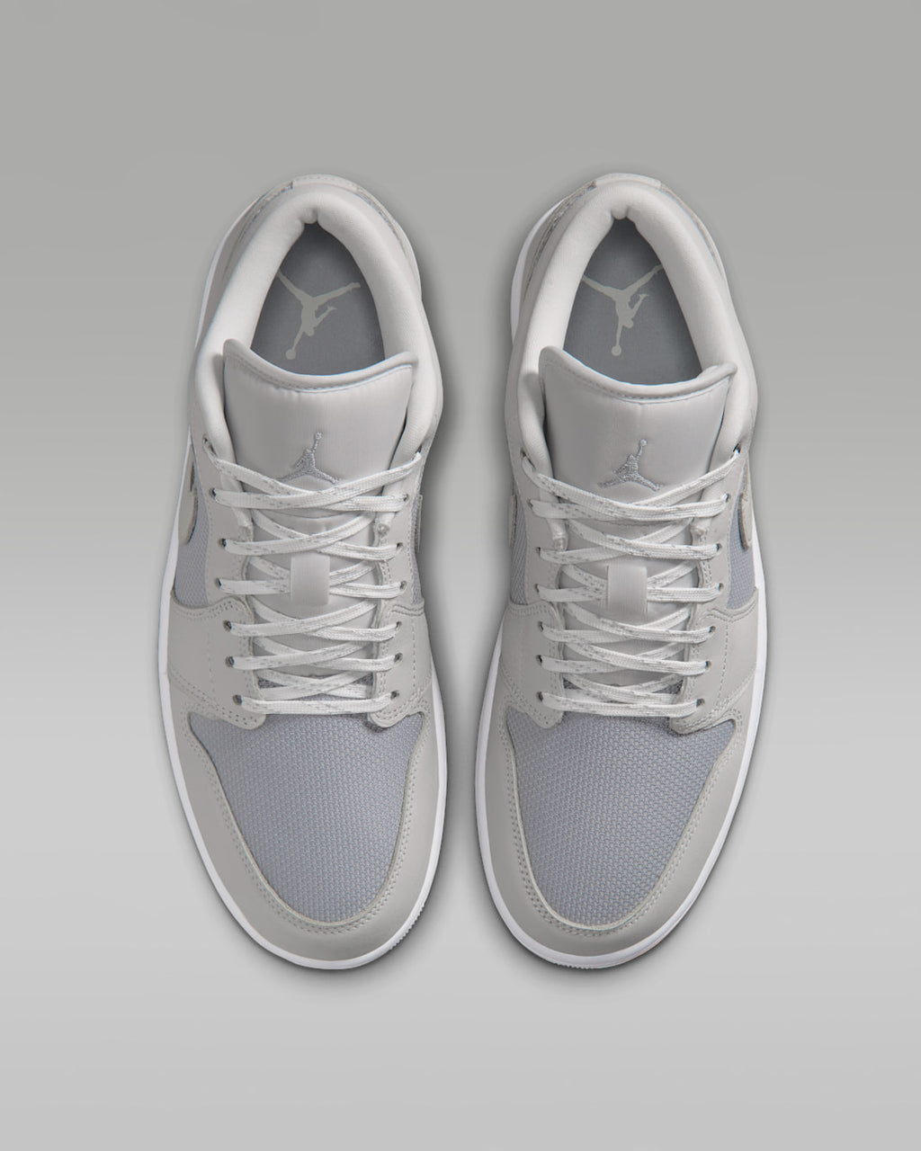 Air Jordan 1 Low SE Soft Pearl Grey  IO2049-100