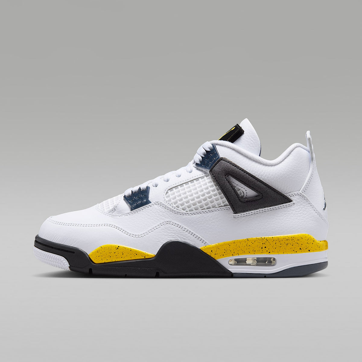 Air Jordan 4 Retro "Tour Yellow" IO2463-102