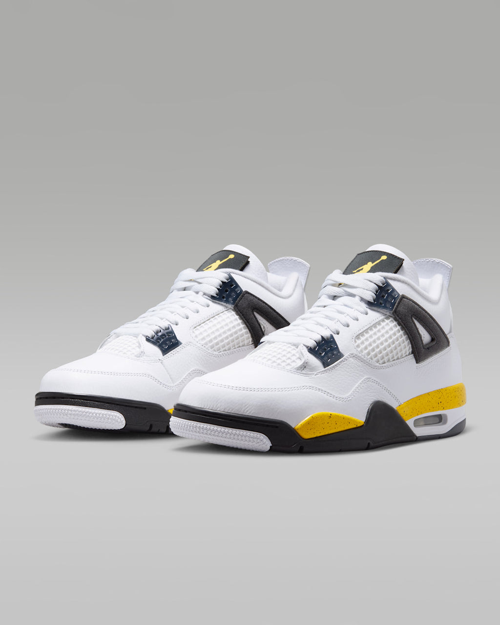 Air Jordan 4 Retro "Tour Yellow" IO2463-102
