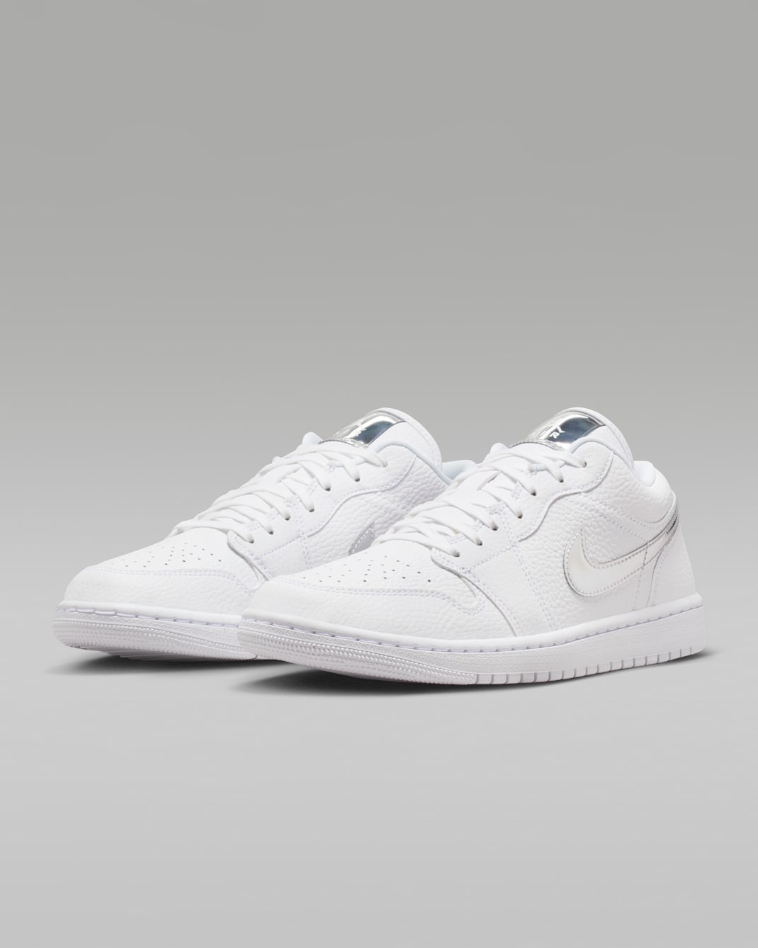 Air Jordan 1 Low SE White/Metallic Silver IQ9381-100