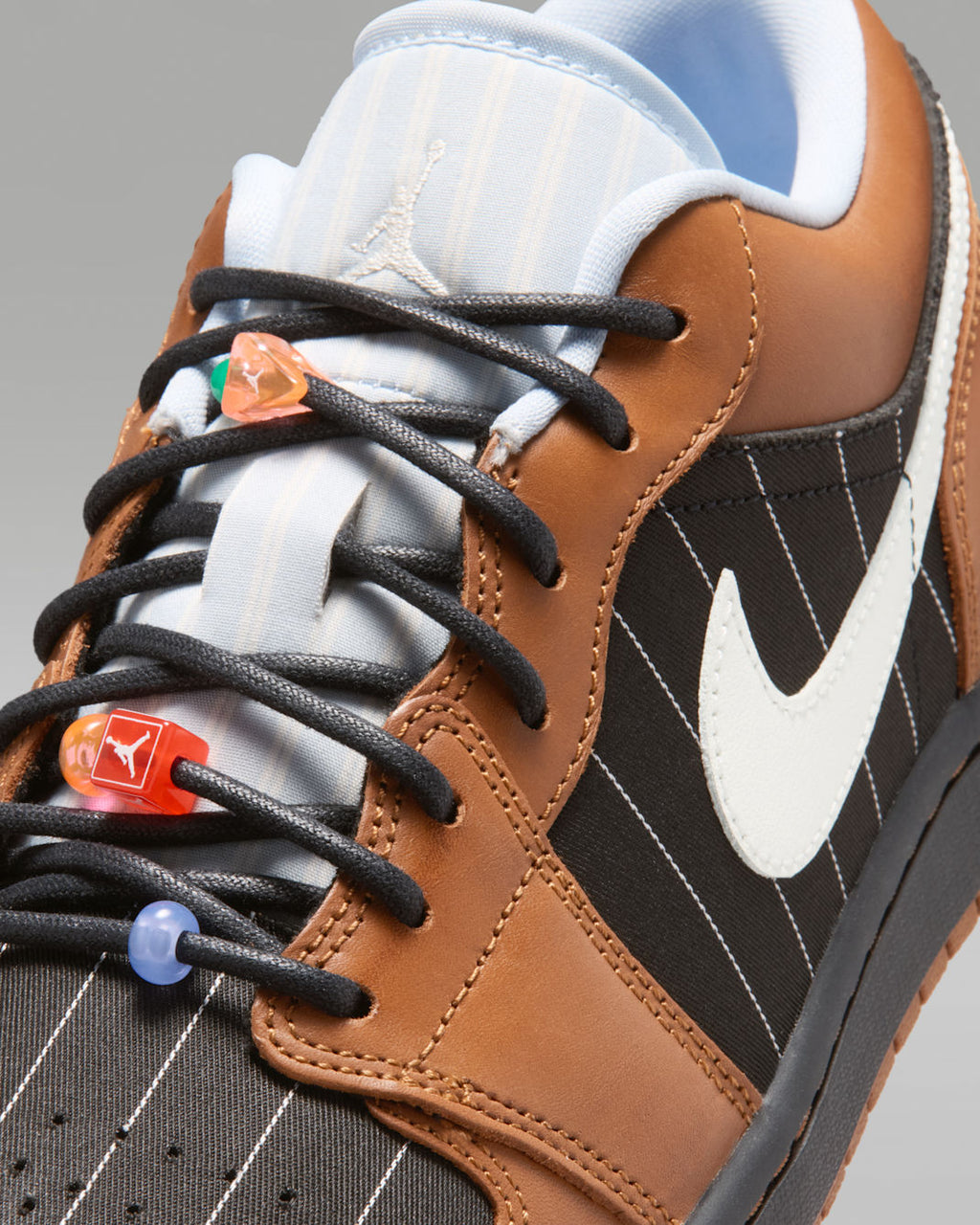 Air Jordan 1 Low SE Light British Tan IR7560-010