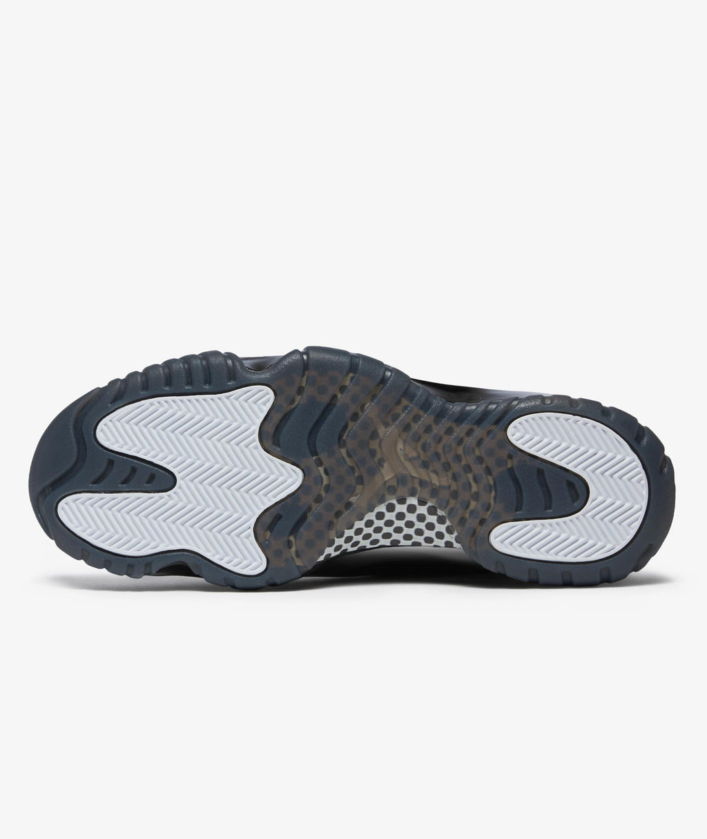 Air Jordan 11 x Comme Des Garçons 'Triple Black' IV7639-001