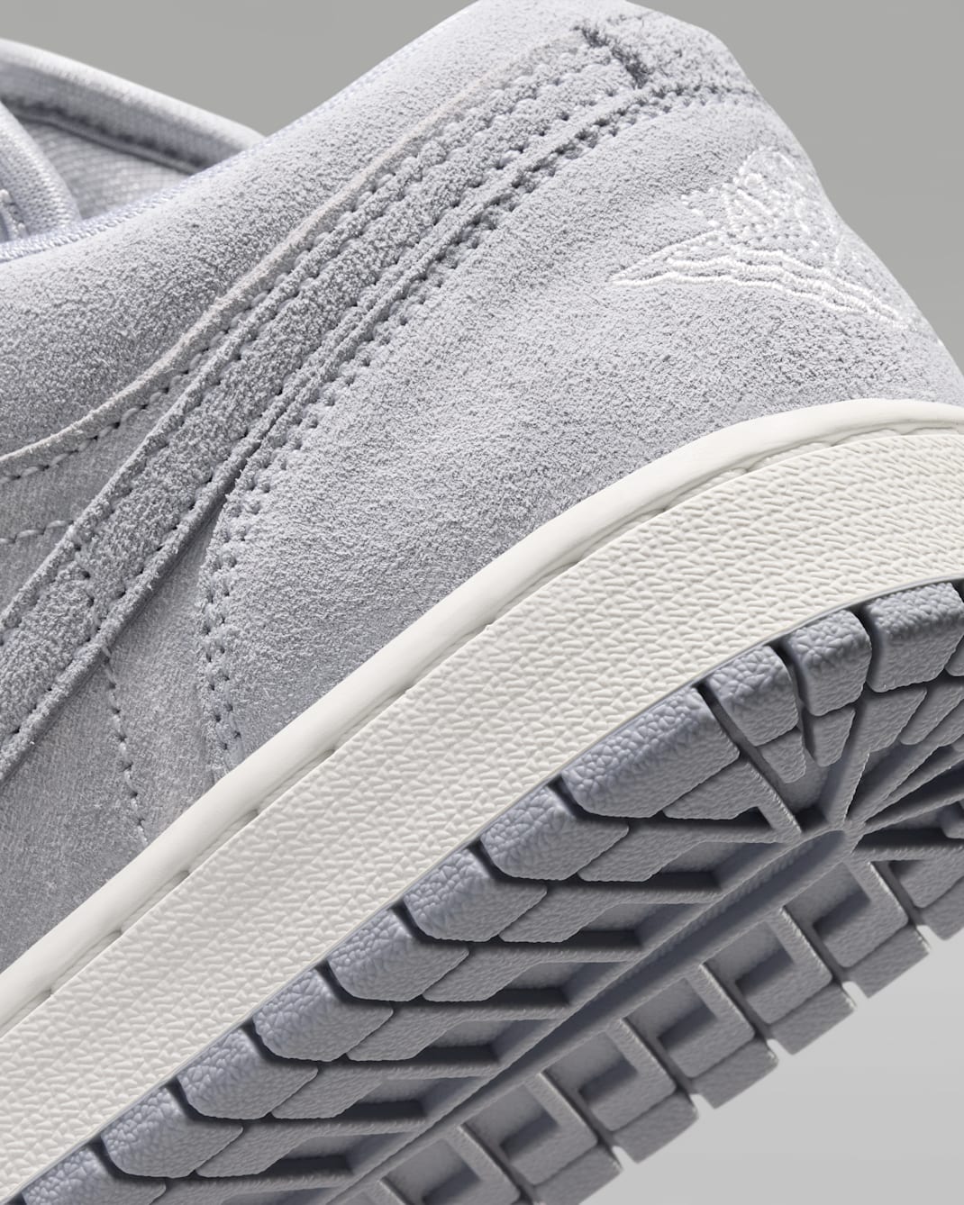 Air Jordan 1 Low SE  Wolf Grey IW0819-498