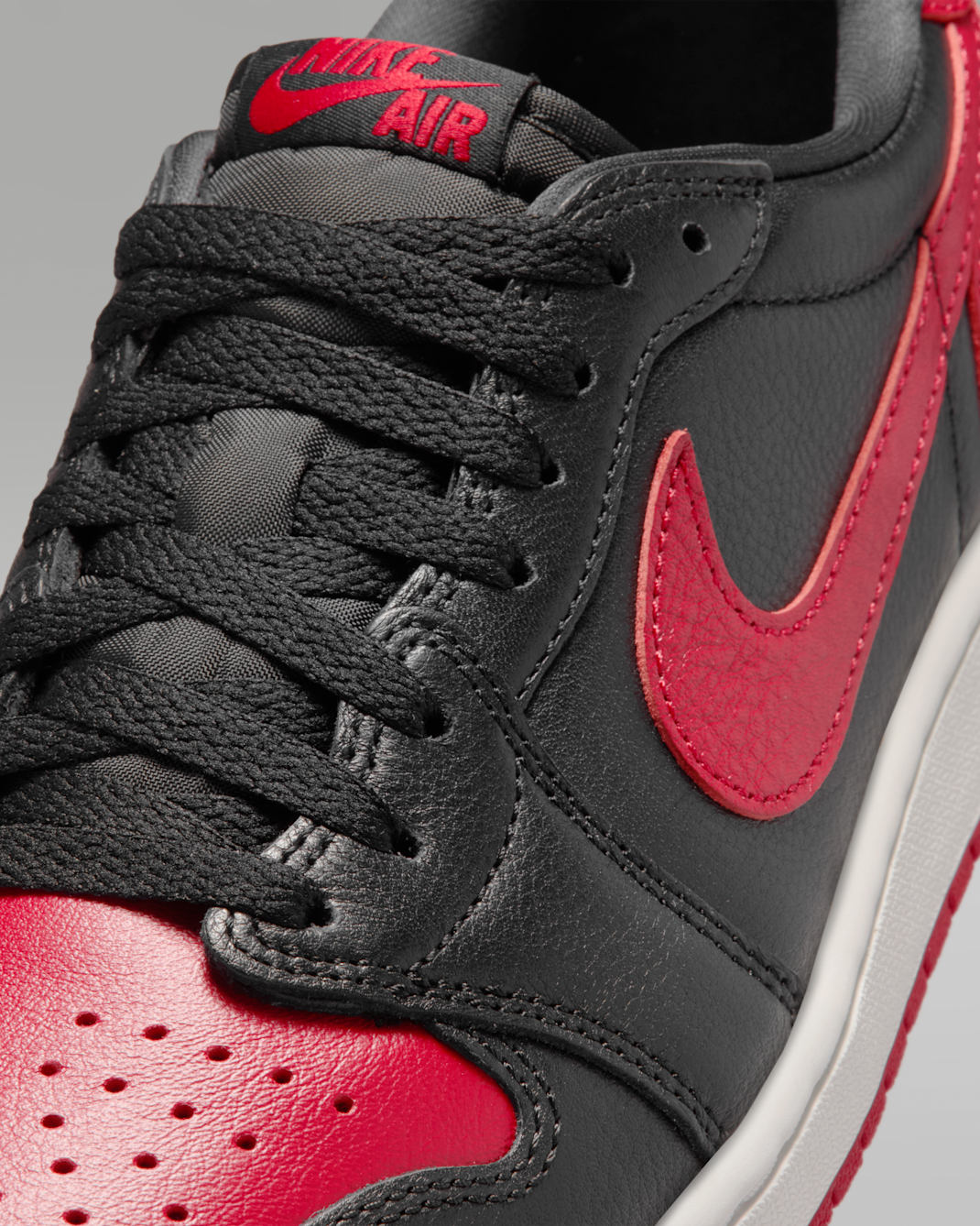 Air Jordan 1 Low OG 'Banned' IW6276-001
