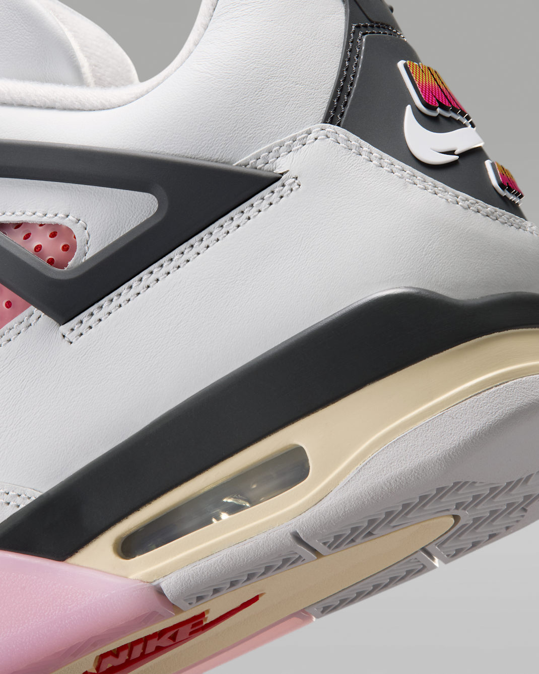 Air Jordan 4 Retro "Comic" JA1135-100