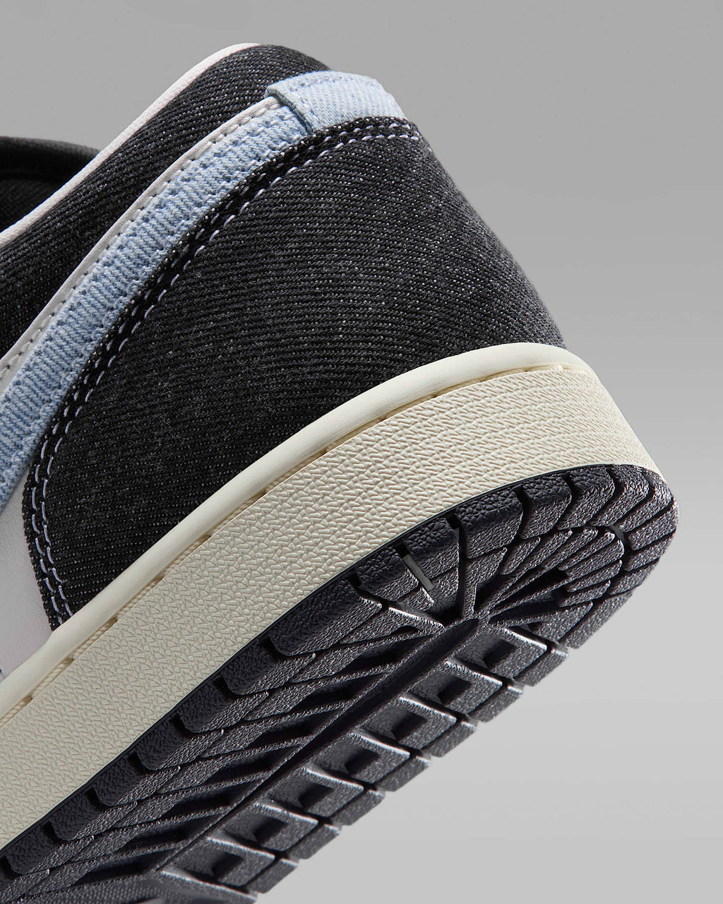 Air Jordan 1 Low 'Black Light Armory Blue' JA4395-041