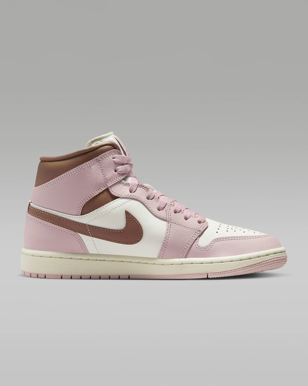 Air Jordan 1 Mid 'Neapolitan' BQ6472-620