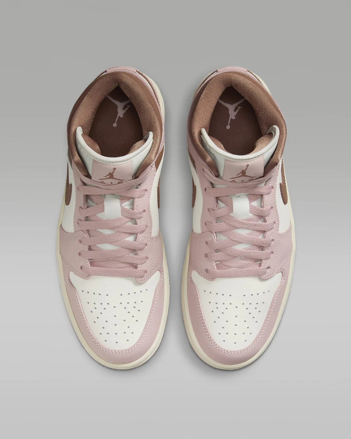 Air Jordan 1 Mid 'Neapolitan' BQ6472-620