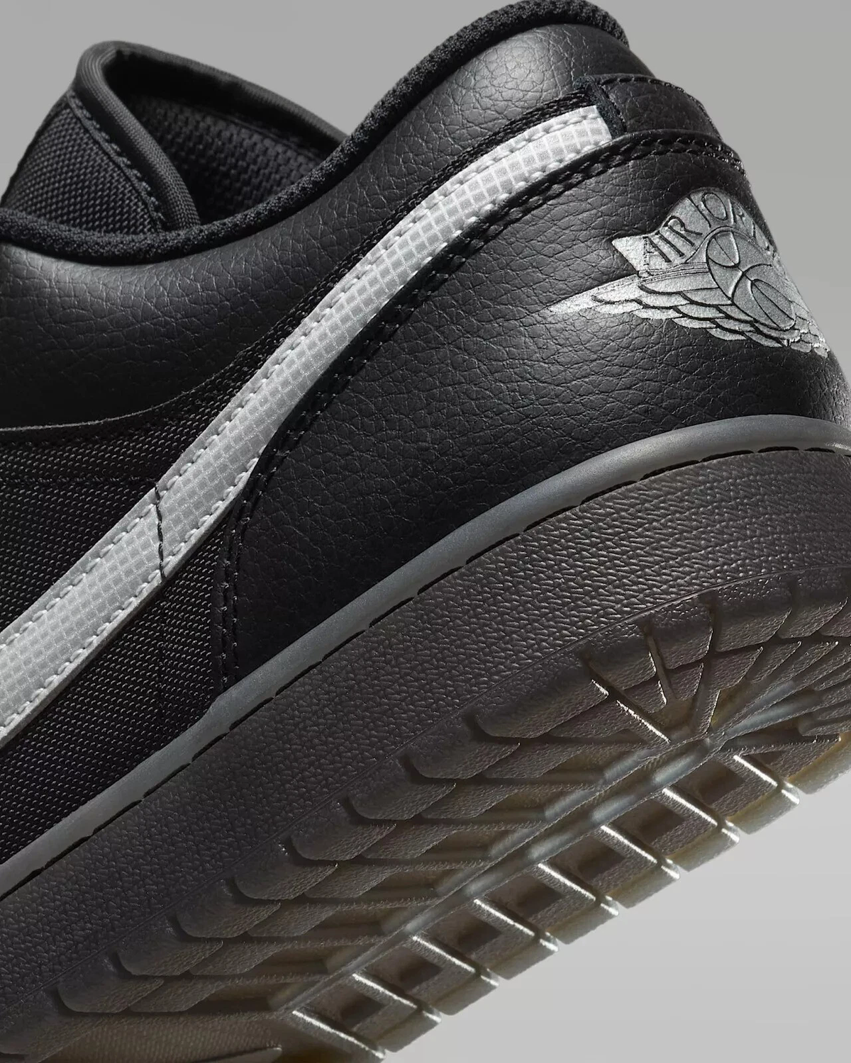 Air Jordan 1 Low 'Black White Dark Smoke Grey' HV5968-001